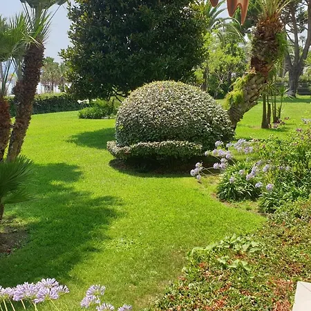 Garden And Beach Sea View Apartment Cannes Exterior photo
