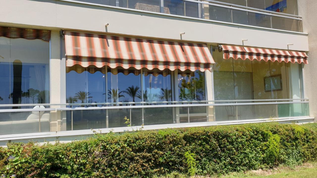 Garden And Sea View Apartment