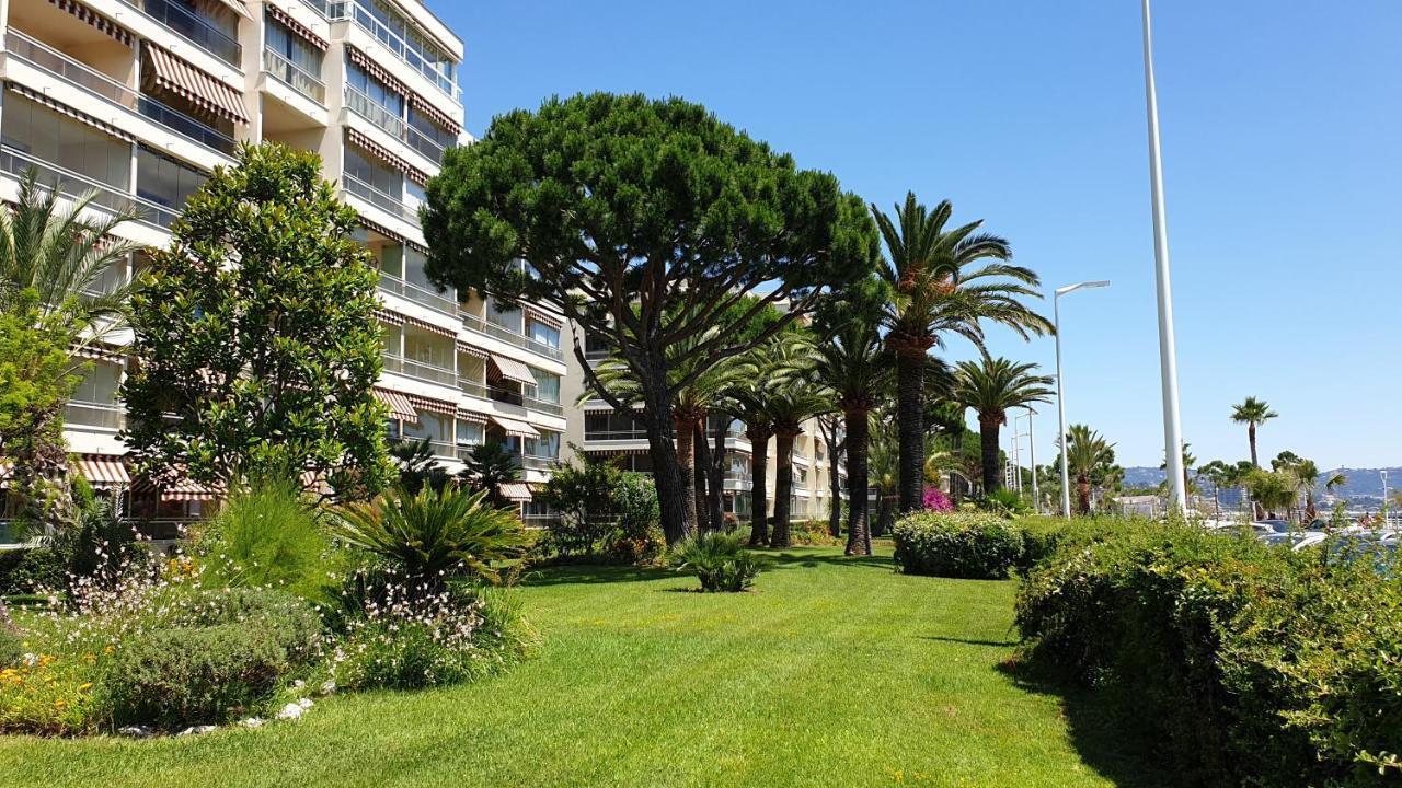 Garden And Sea View Cannes