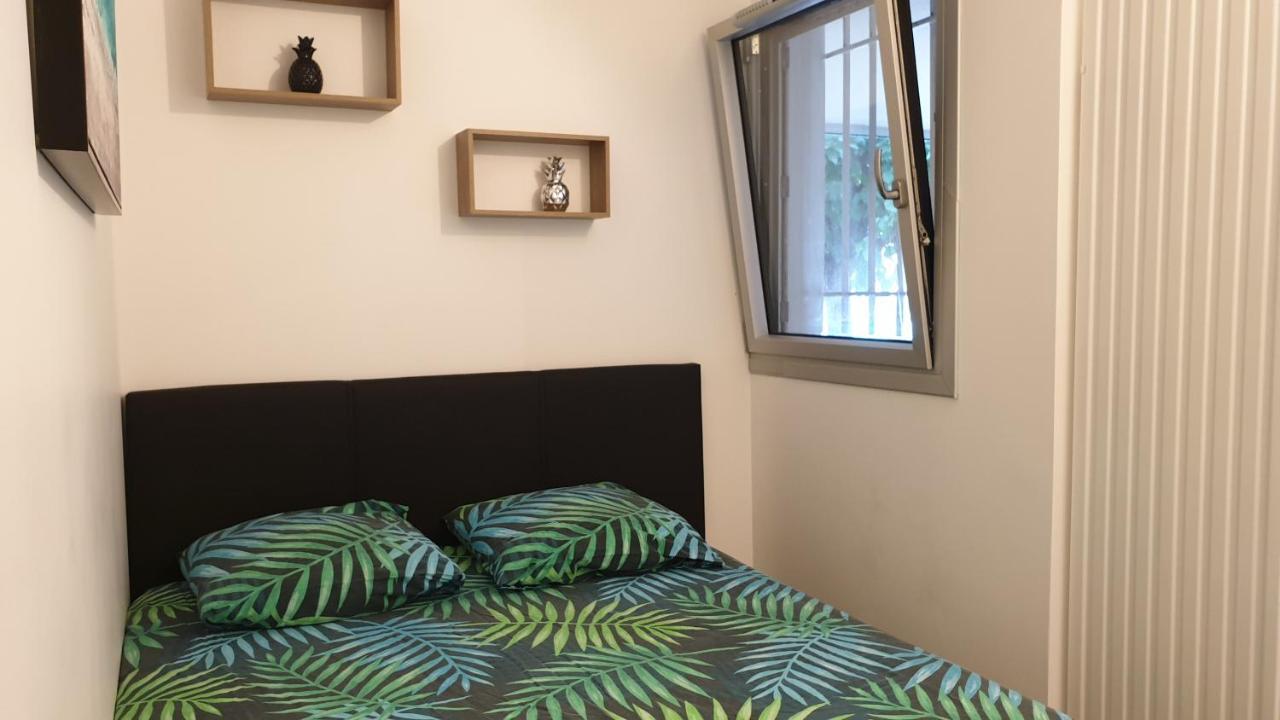 Apartment Garden And Sea View